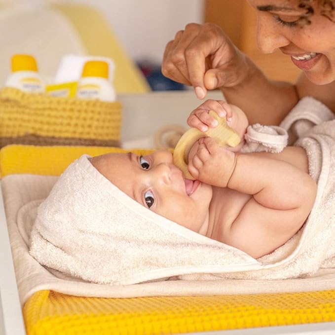 Weleda Baby Calendula Comforting Body Lotion, Plant Rich Moisturizer with Calendula, Chamomile, Sweet Almond and Sesame Oils, 6.8 Fl Oz (Pack of 2)